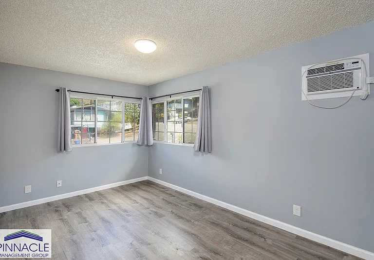 3533 Hinahina St — Photo 20