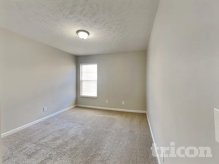125 Ivy Hill Ln — Photo 10