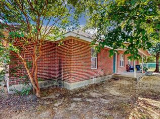 9801 Riskys Ranch Dr, College Station, TX 77845