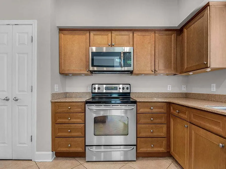 119 Beal Pkwy SE #203 — Photo 11