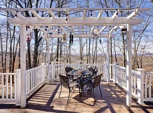 60 Feldspar Rdg, Glastonbury, CT 06033