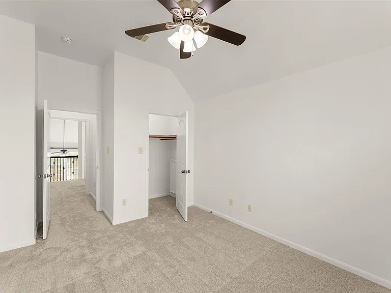 3814 Hunters Gate Ct — Photo 36