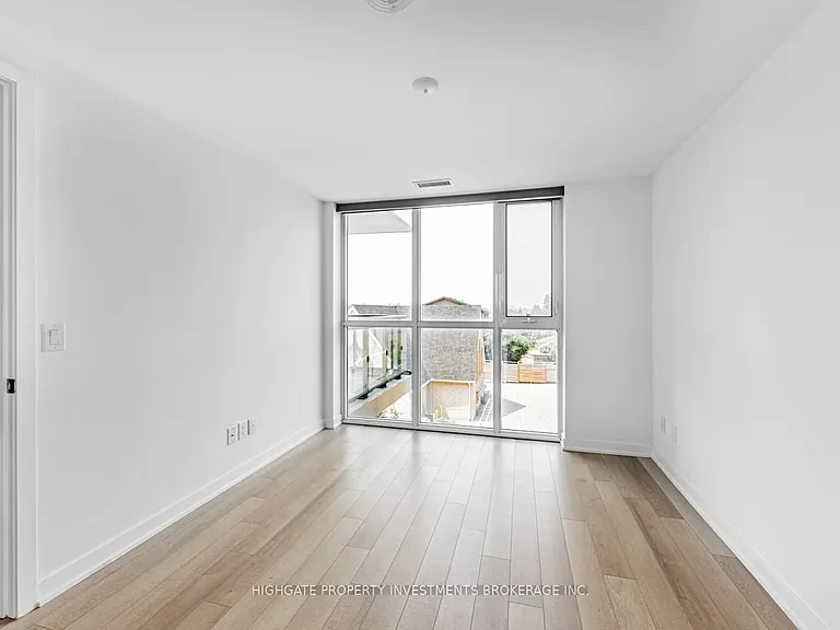 16 McAdam Ave #306 — Photo 18
