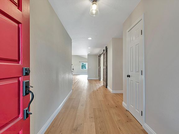 f8_925WestLinden_006_02022023