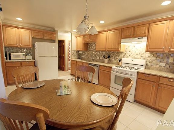2nd image of 5906 W Charleston Ct