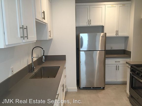 3rd image of 607 N Spaulding Ave APT 01
