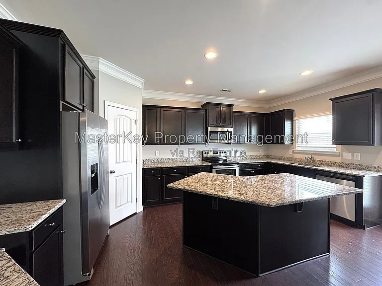 6821 Resting Grove Rd — Photo 4
