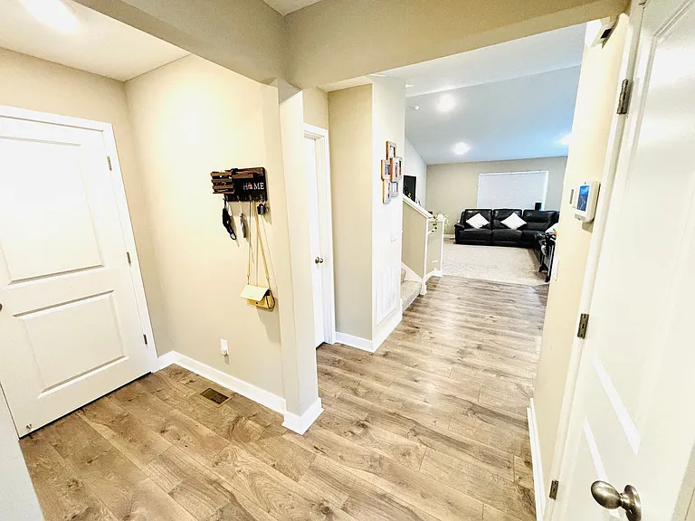 18031 Headwaters Dr — Photo 8