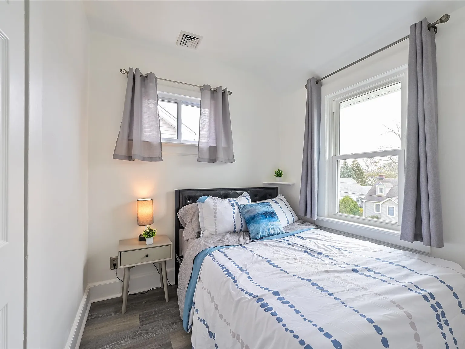 2 bed, $5,000 — Photo 3