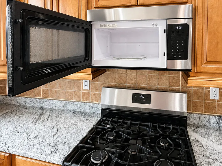 77 Cedar St #3 — Photo 13