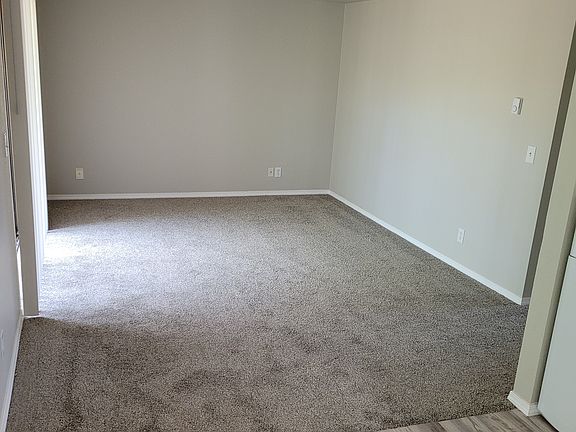 5th image of 601 SE 8th Ave APT A202