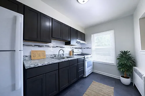 Wallworth Park Apartments Photo 1