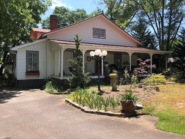 1st image of 6531 Dahlonega Hwy