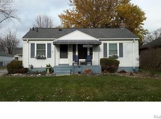 23309 Joy St, Saint Clair Shores, MI 48082