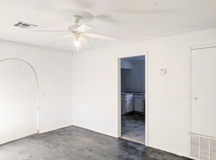 405 Brown Ave, Comanche, OK 73529