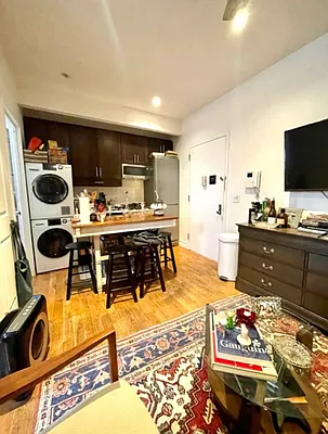 Rented by Living New York | media 13