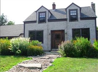 87 Sea View Ave, South Kingstown, RI 02879