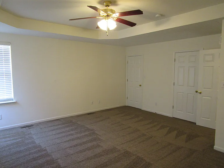 1725 Louise Cir — Photo 26