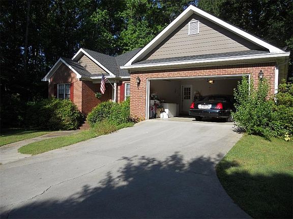 2nd image of 3580 Cherry Creek Dr SE
