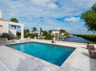 561 Harbor Point Rd, Longboat Key, FL 34228