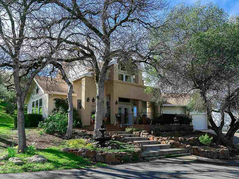 1st image of 13780 Country Heights Dr