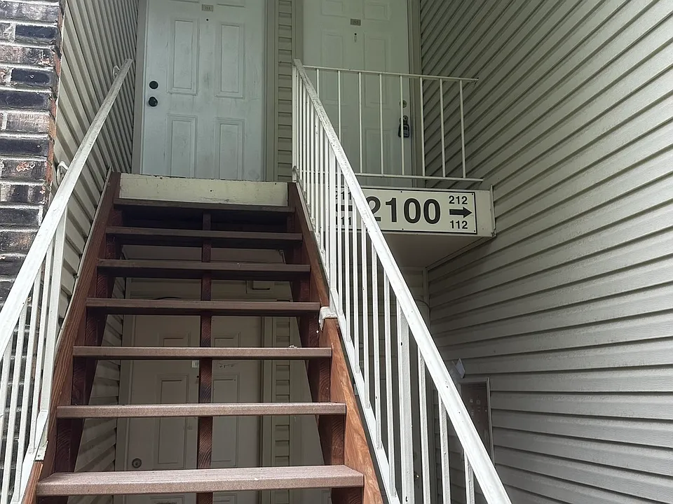 2100 Light Rd #212