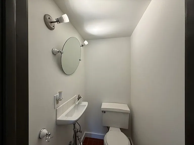 151 W Prospect Ave — Photo 5