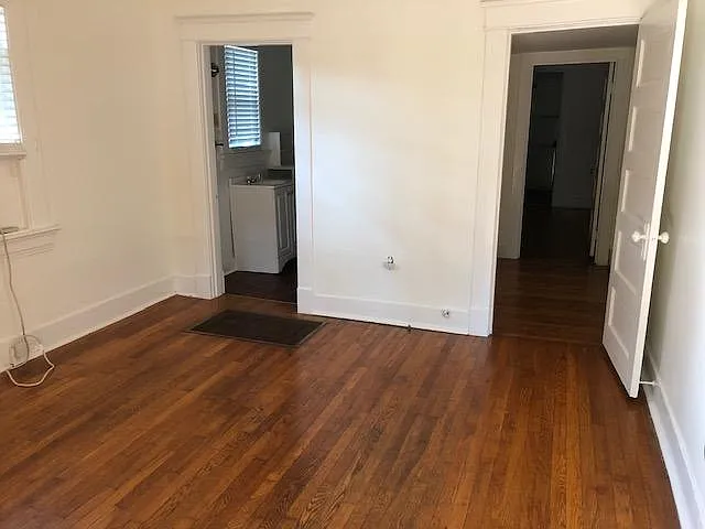 1 bed, 650 sqft, $900 — Photo 2