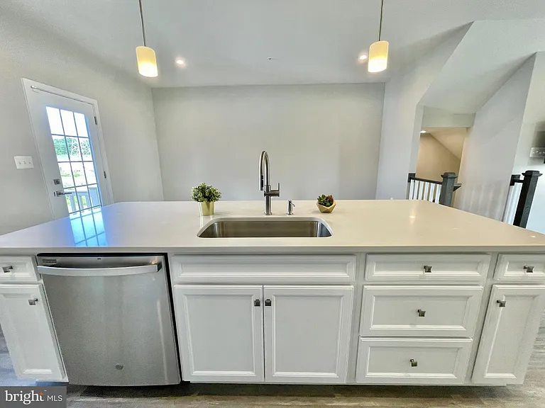 9537 Tall Oaks Rd — Photo 18