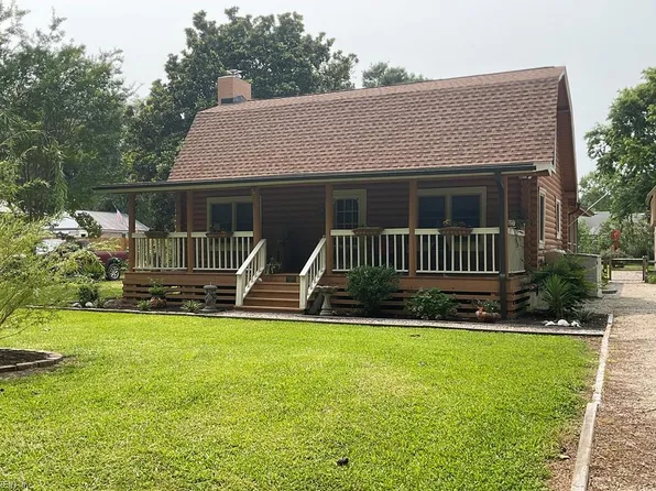 187 Launch Landing Rd, Moyock, NC 27958