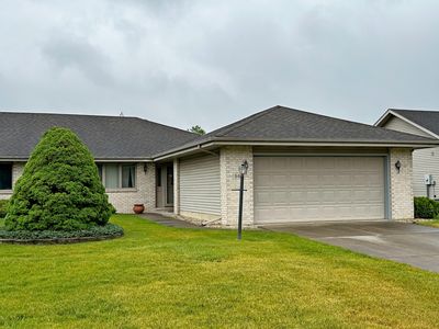 563 Hidden Oak Dr, Hobart, IN, 46342