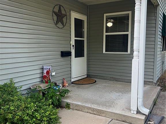 5th image of 2735 Maurice Dr