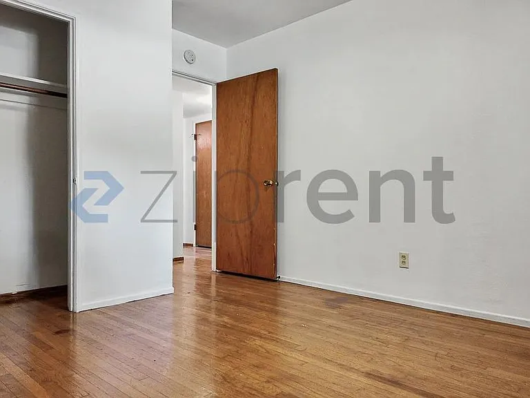 4501 58th St — Photo 23