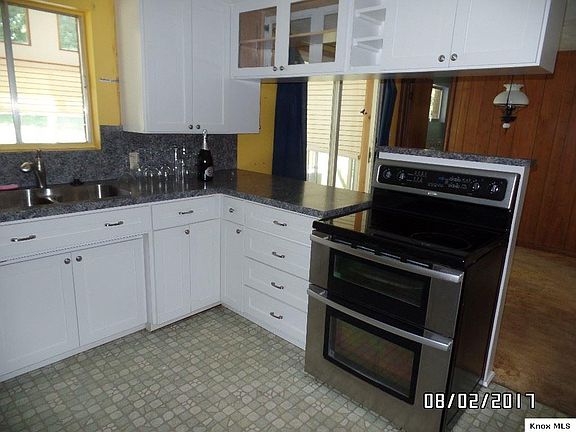 3rd image of 17198 Hillside Dr