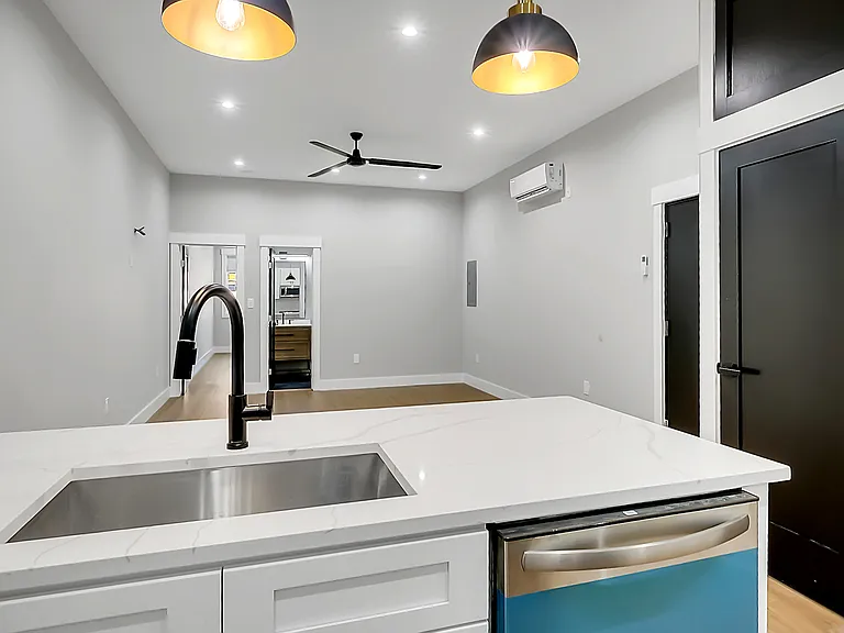1225 Washington Blvd #B — Photo 6