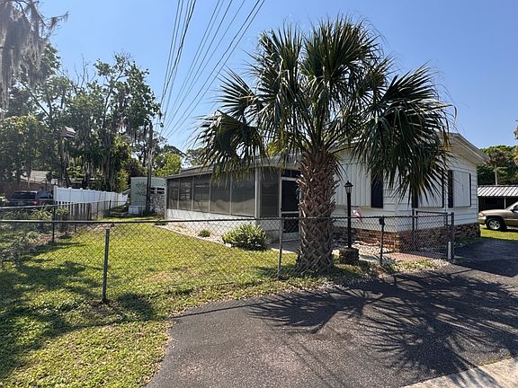 4th image of 671 N Dixie Ave #12