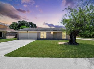 9502 Spiralwood Ln, Houston, TX 77086