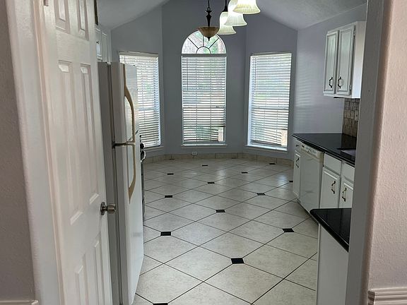 5th image of 20523 Valley Wells Dr