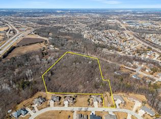 2807 Creekwood Cir, Green Bay, WI 54311