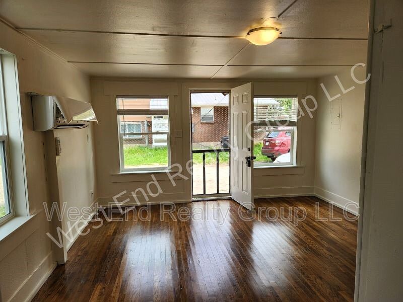 1st image of 765 N Colorado Ave #5
