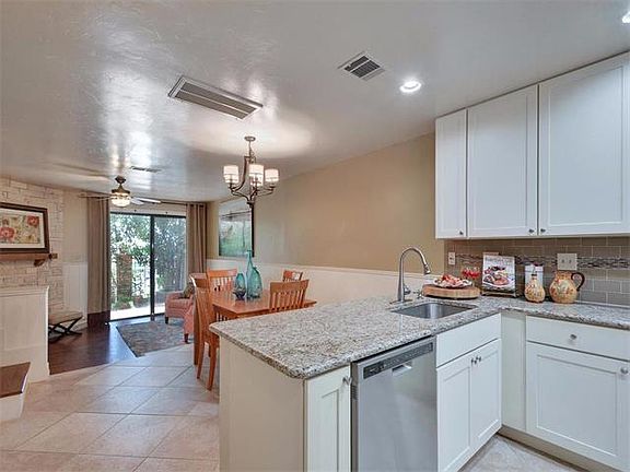 5th image of 7122 Wood Hollow Dr APT 33