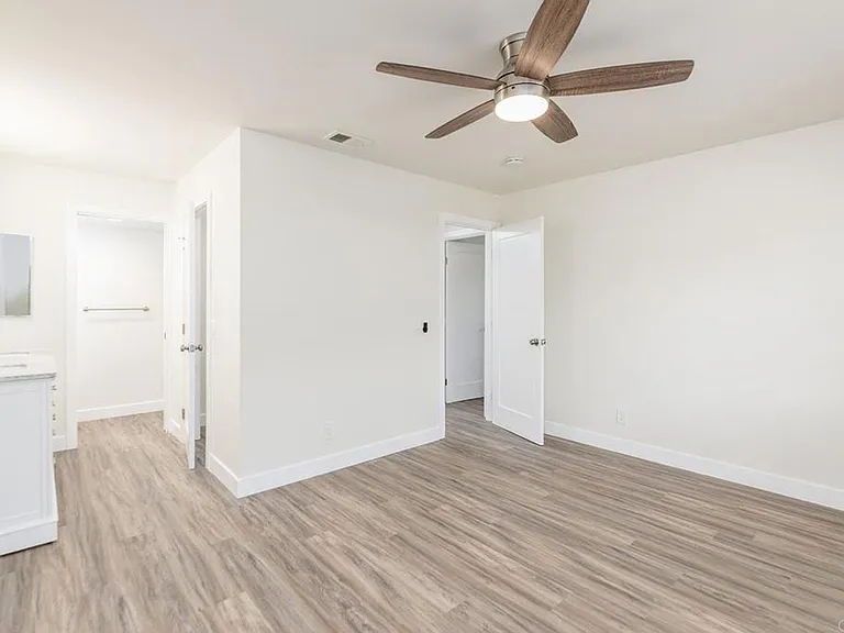 721 Buena Tierra Way #190 — Photo 21
