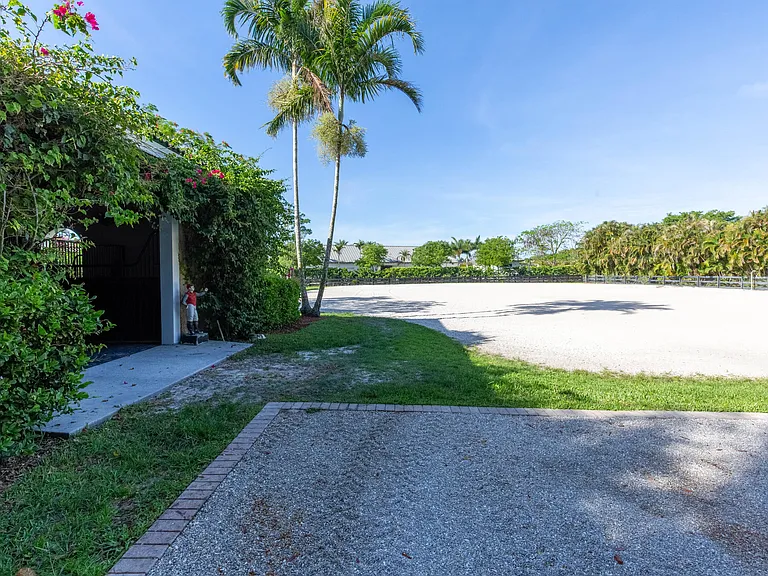 2583 Appaloosa Trl — Photo 31