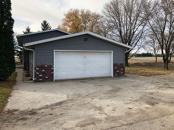 Oversized double garage 