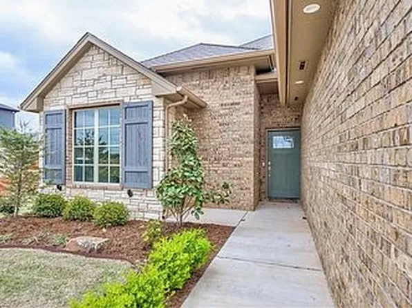 7712 NW 136th Ter, Oklahoma City, OK 73142