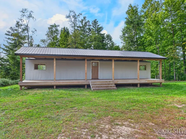 5626 W Rhoby Rd, Lake City, MI 49651