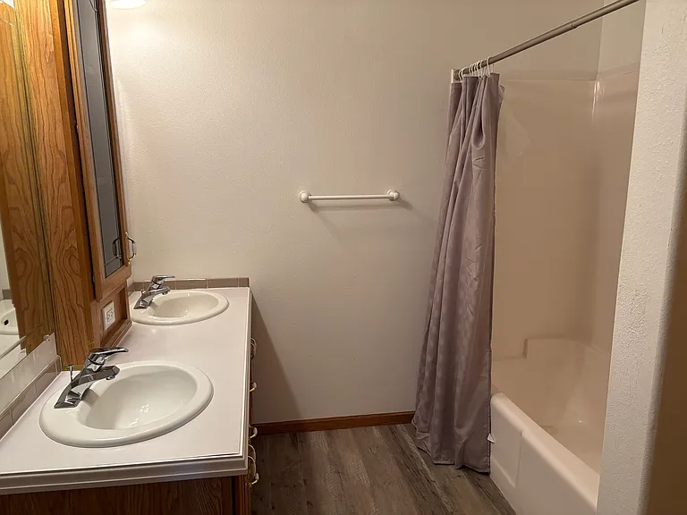 Ensuite