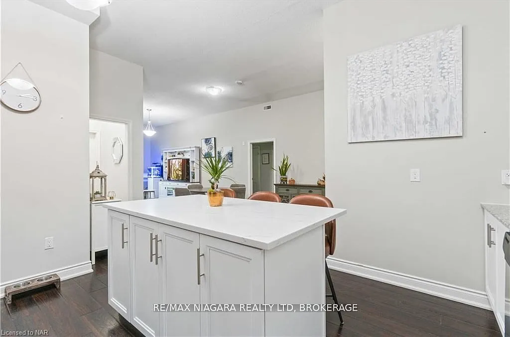 2 bed, $3,000 — Photo 4