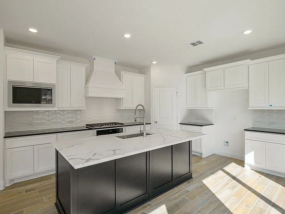 Homesite 1107 kitchen