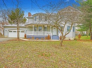 82 Gordons Corner Rd, Manalapan, NJ 07726